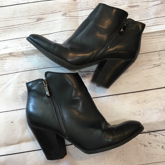 dolce vita black ankle boots